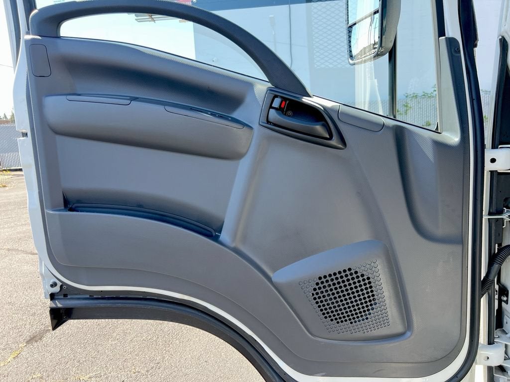 2025 Chevrolet Low Cab Forward 4500 HG NA