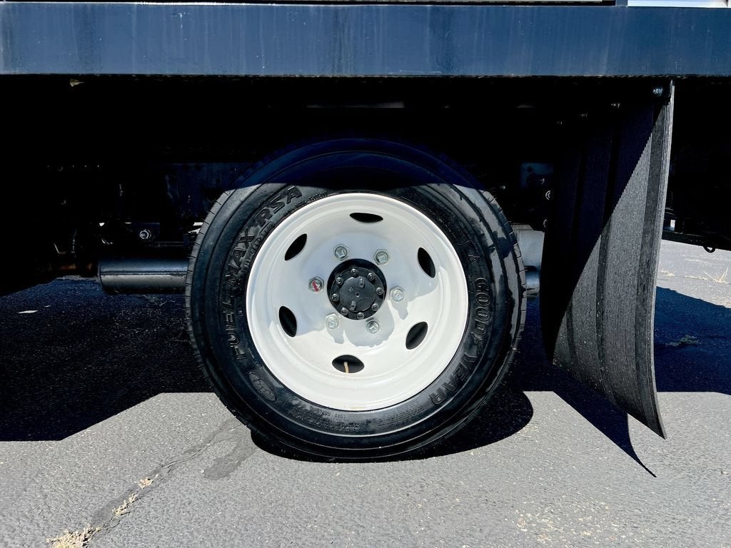 2025 Chevrolet Low Cab Forward 4500 HG NA