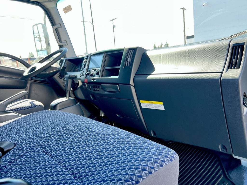 2025 Chevrolet Low Cab Forward 5500 XG NA