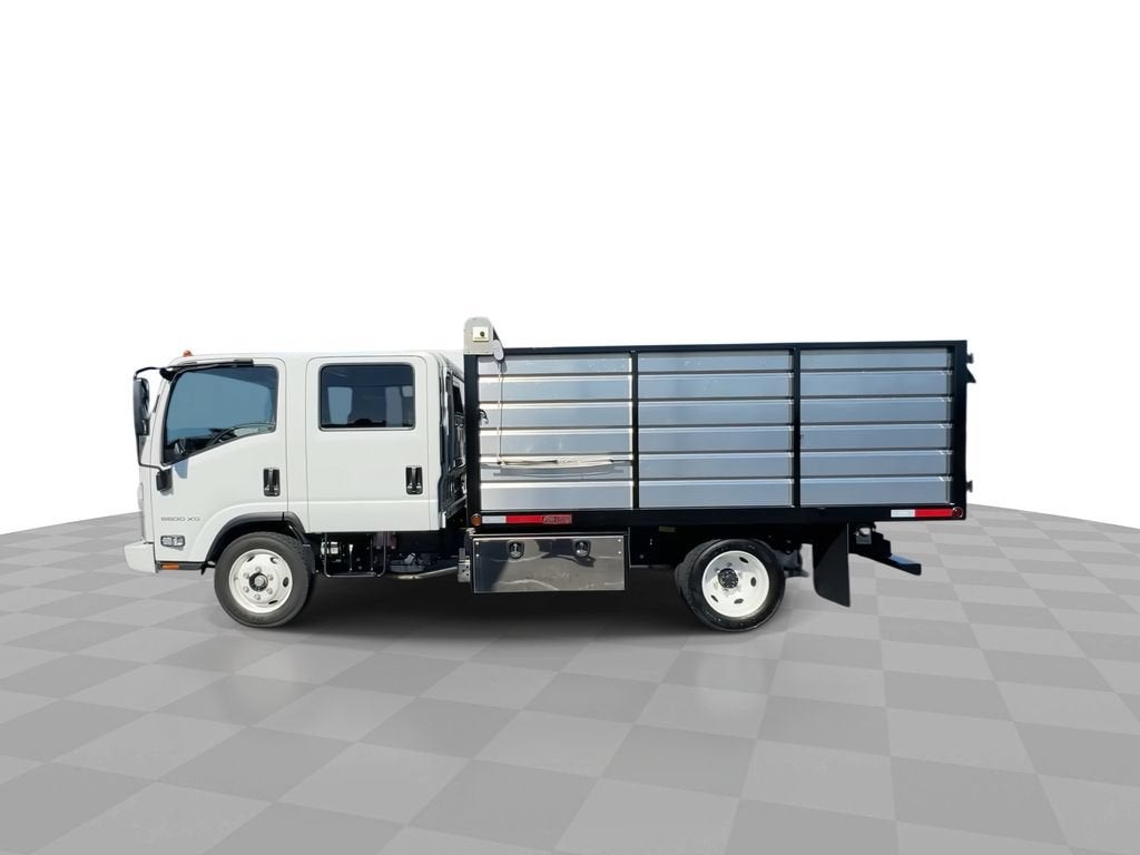 2025 Chevrolet Low Cab Forward 5500 XG NA