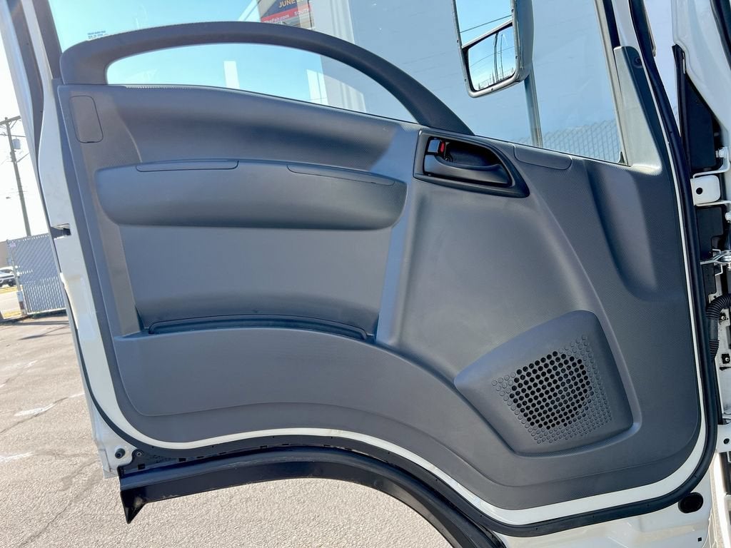 2025 Chevrolet Low Cab Forward 5500 XG NA