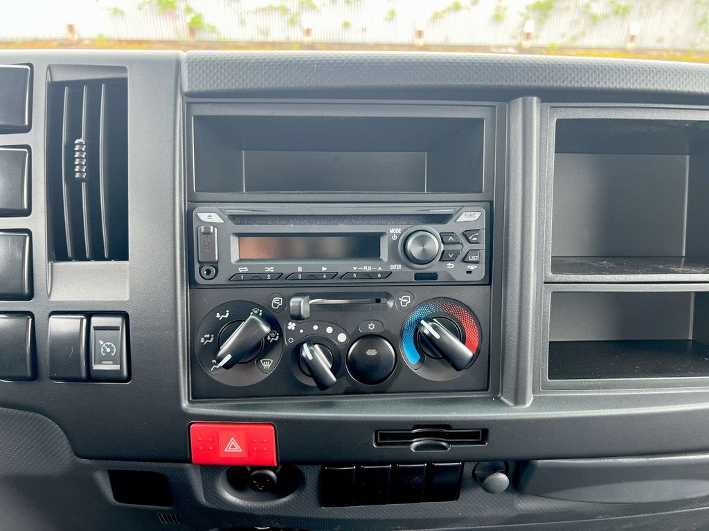 2025 Chevrolet Low Cab Forward 5500 XG NA