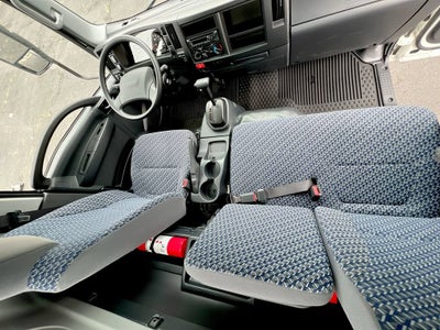 2025 Chevrolet Low Cab Forward 5500 XG NA