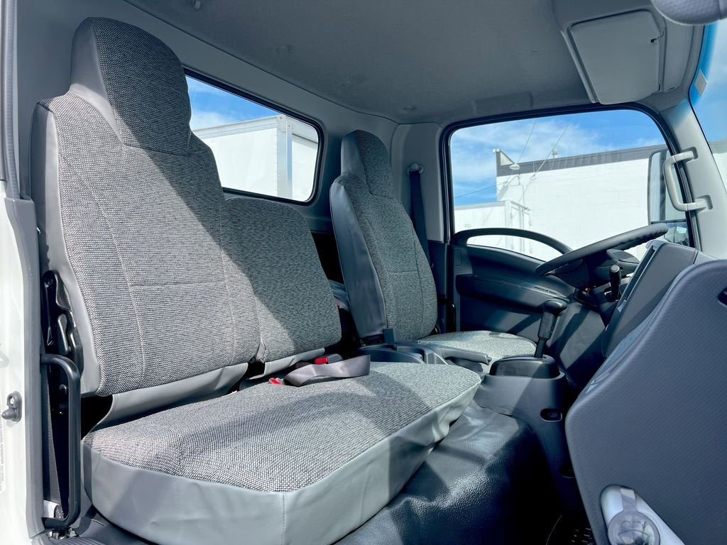 2025 Chevrolet Low Cab Forward 5500 XG NA