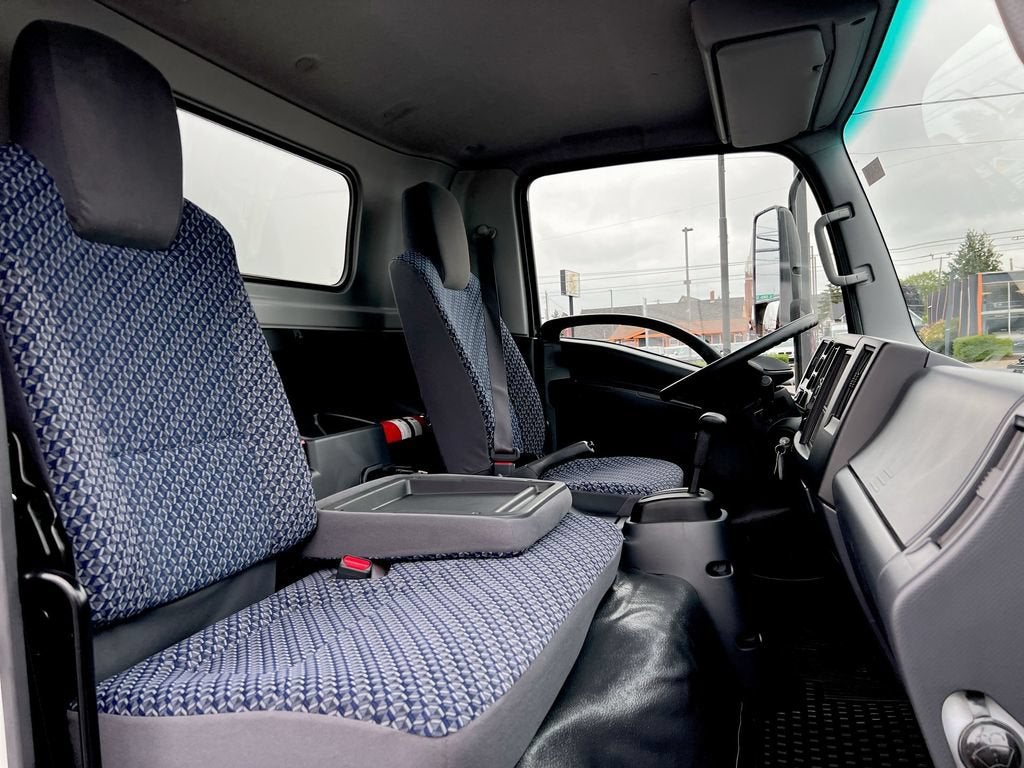 2025 Chevrolet Low Cab Forward 5500 XG NA