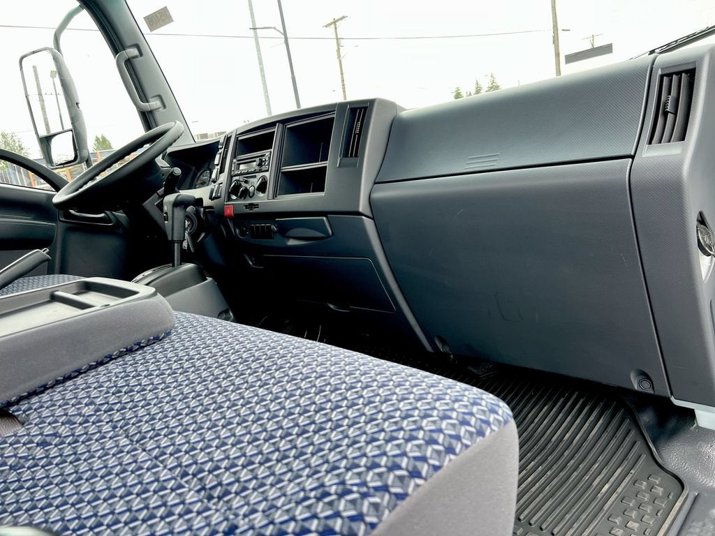 2025 Chevrolet Low Cab Forward 5500 XG NA