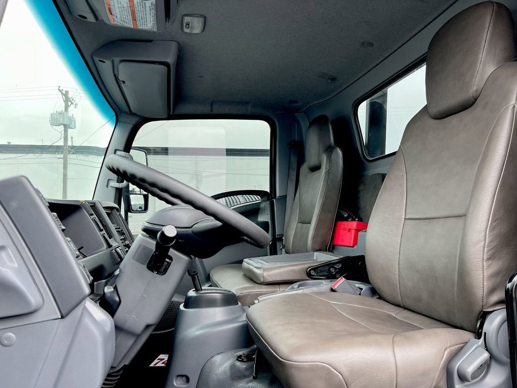 2019 ISUZ NPR NA