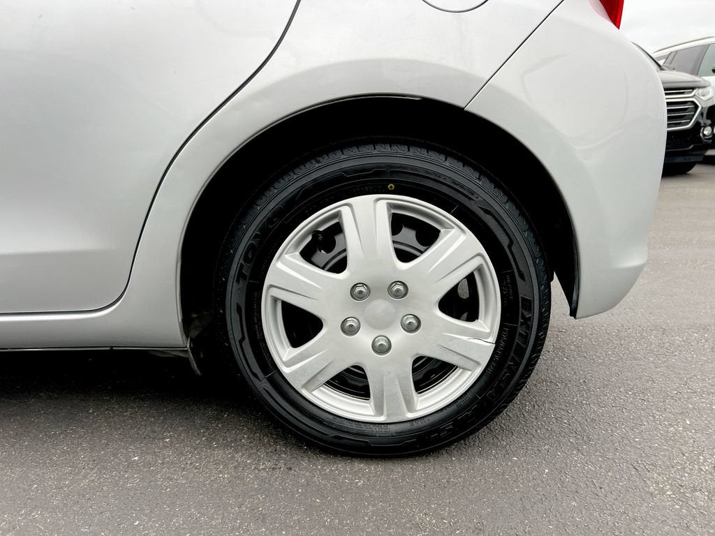 2014 Toyota Yaris L