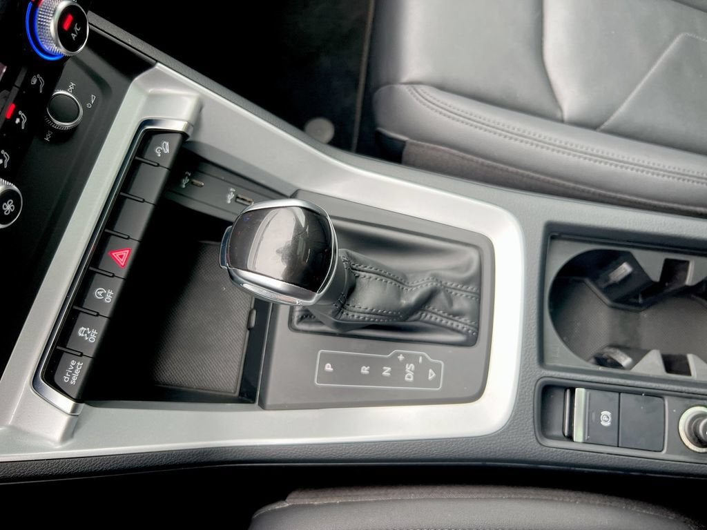2021 Audi Q3 Premium 40 TFSI quattro Tiptronic