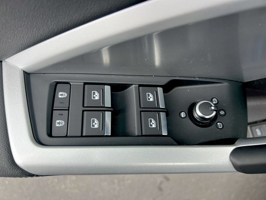 2021 Audi Q3 Premium 40 TFSI quattro Tiptronic