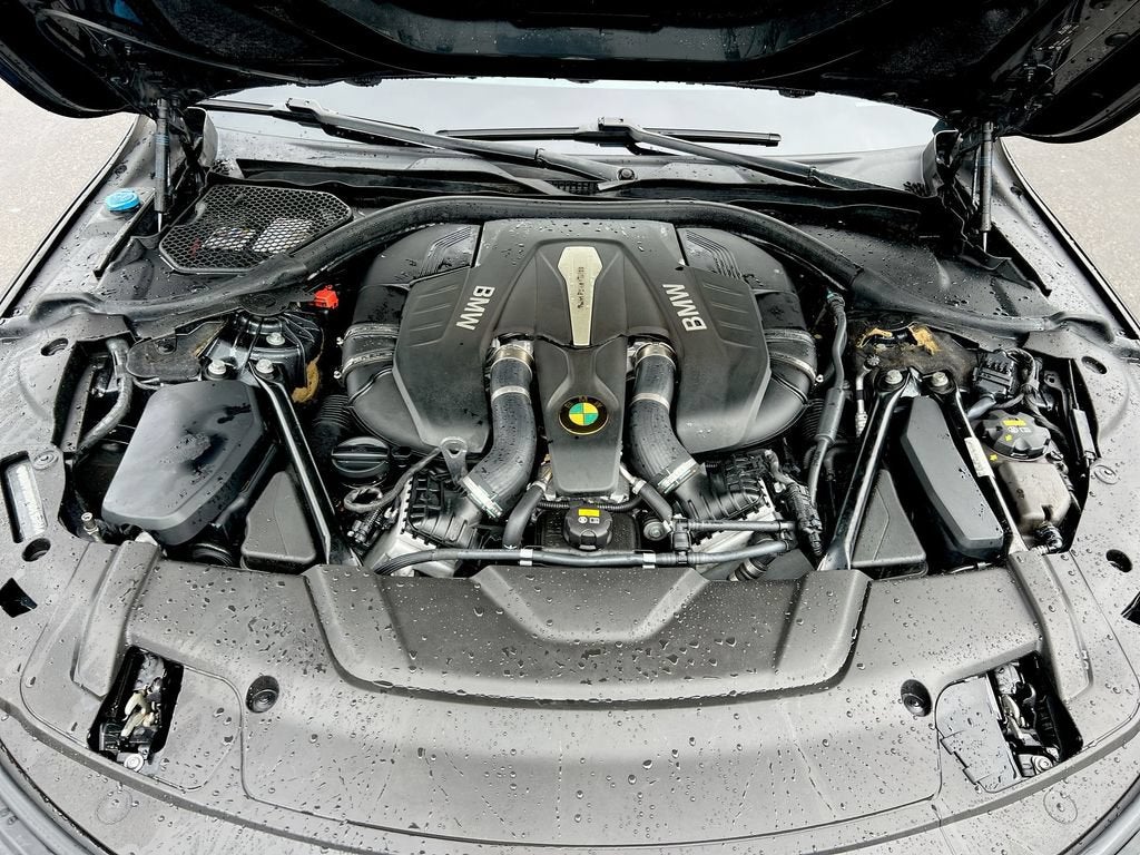 2016 BMW 750i xDrive